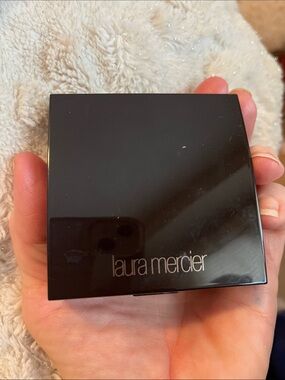Laura Mercier highlight 01 Compact Pressed Powder -
